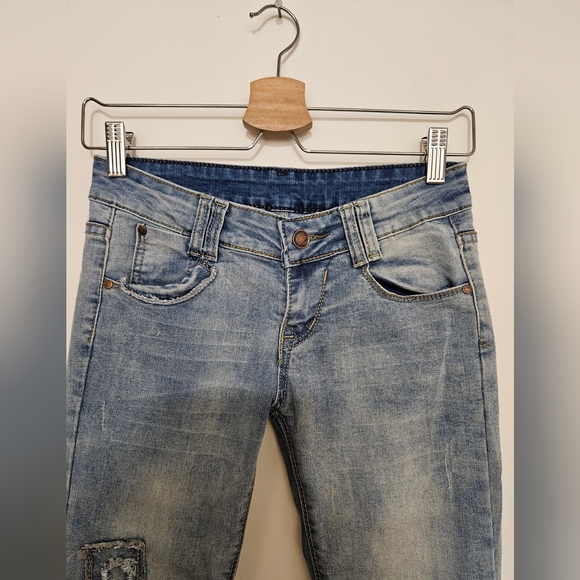 Vintage Low-Rise Skinny Patchwork Jeans - Picture 3 of 12